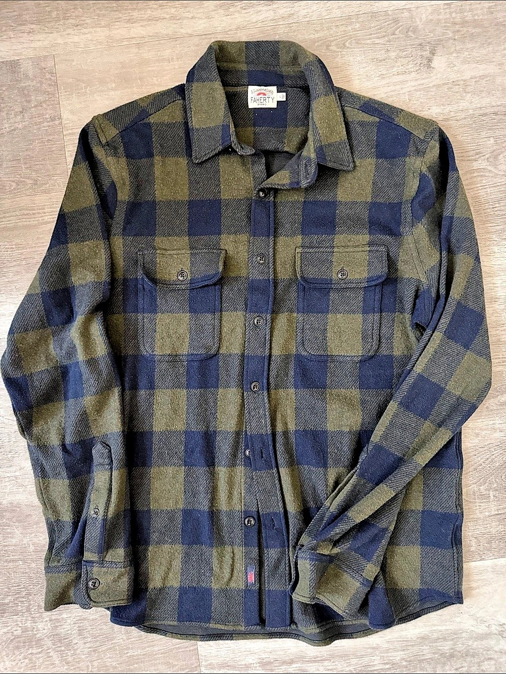 Faherty Legend Sweater Shirt Plaid Blue & Green Large